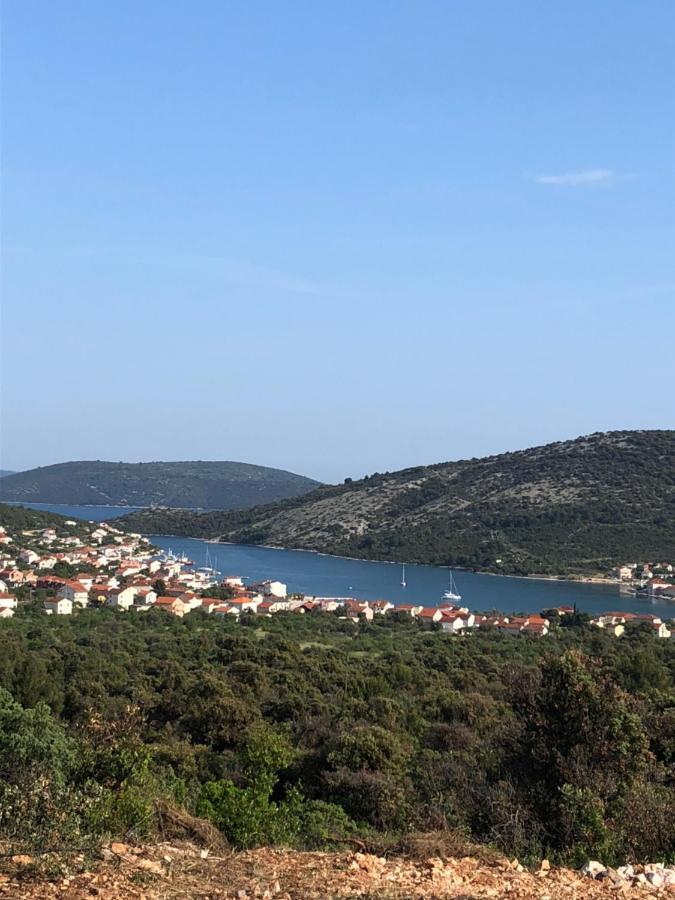 فيلا Domo Oliveto Vinišće المظهر الخارجي الصورة