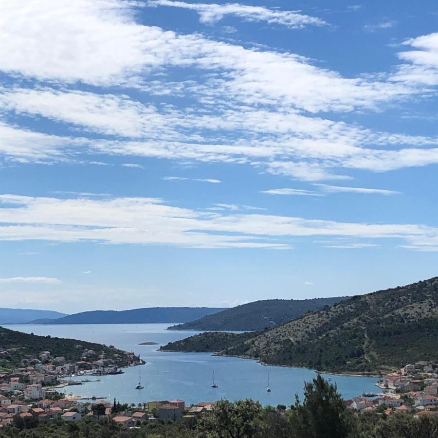فيلا Domo Oliveto Vinišće المظهر الخارجي الصورة