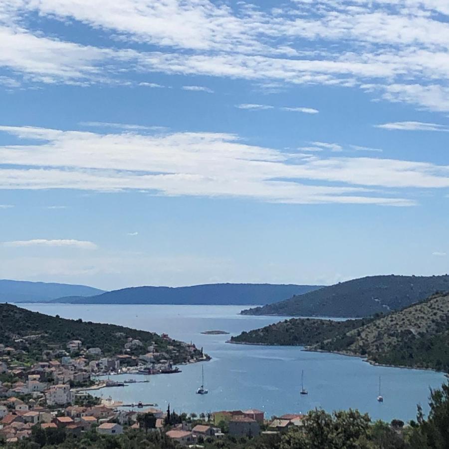 فيلا Domo Oliveto Vinišće المظهر الخارجي الصورة