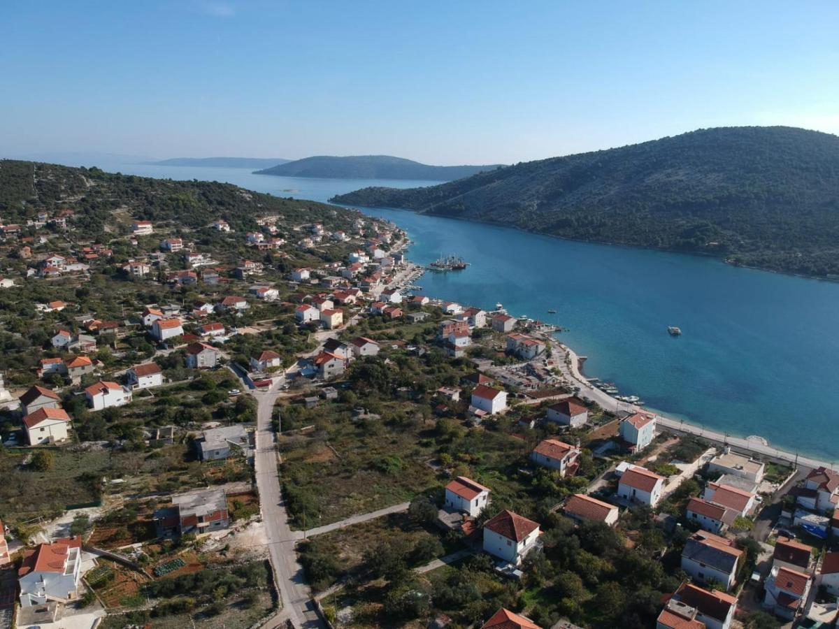 فيلا Domo Oliveto Vinišće المظهر الخارجي الصورة